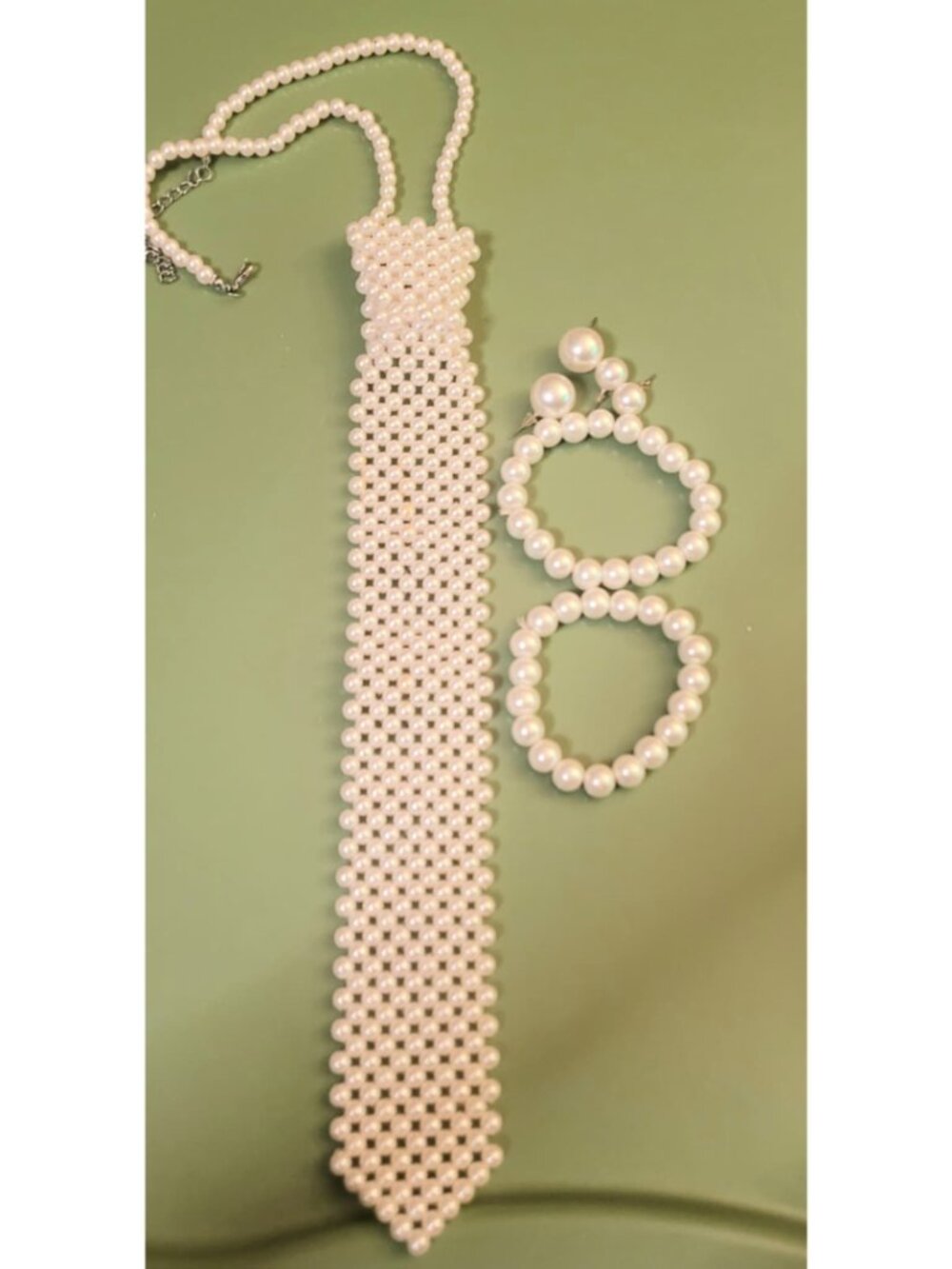 pearl neck tie, 2 pair earrings and pearl bracelets - Picture 3 of 3